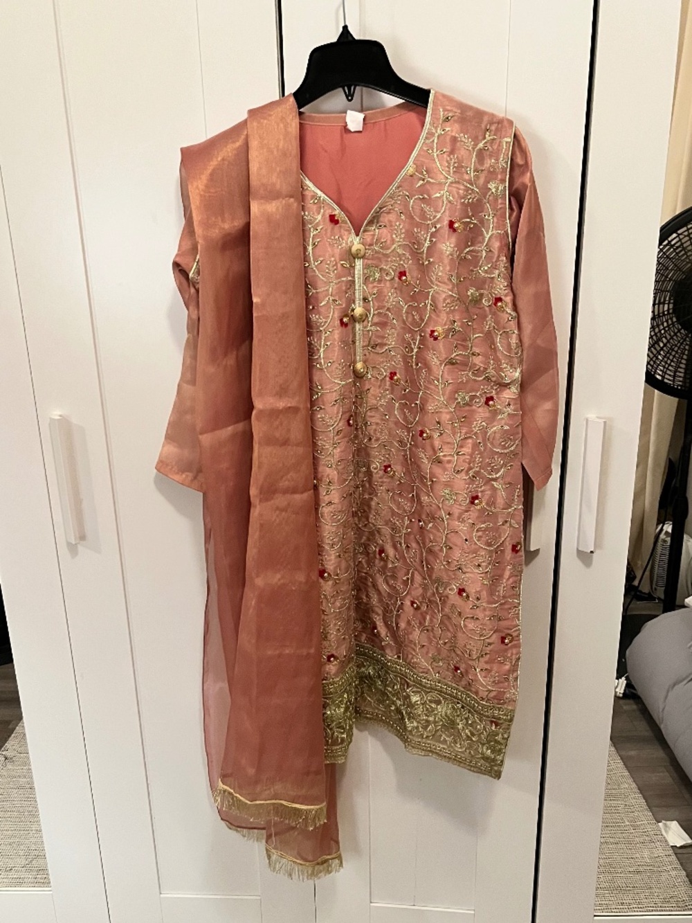 pink 3-piece dress, salwar qamees, pakistani indian dress